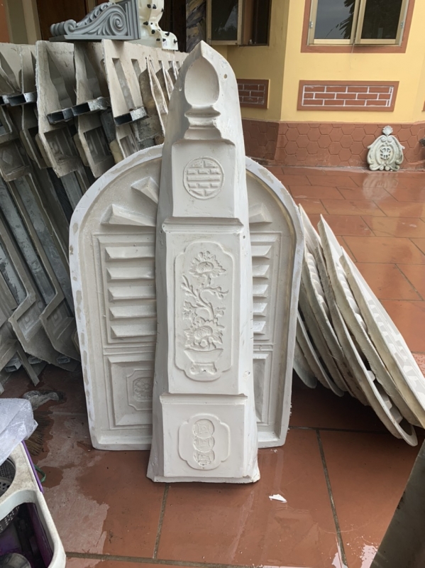Trụ cầu thang vuông đúc bê tông giả gỗ thanh lý tại Vĩnh Phúc